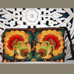 NWT Luxury Embroidered Clutch Lotus Design Golden Lotus Wrist Strap Double Sided